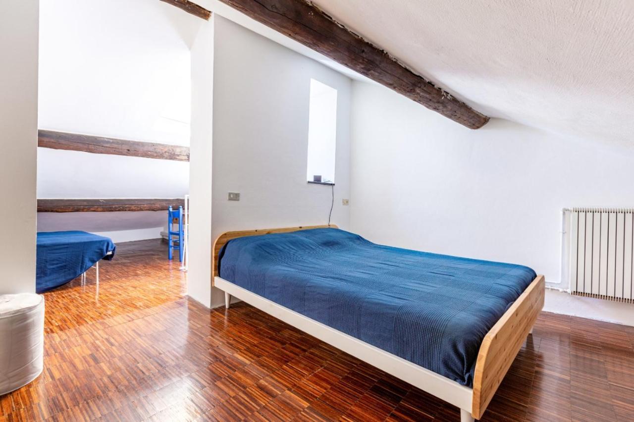 Porta Ticinese Colorful Apartment! Milaan Buitenkant foto